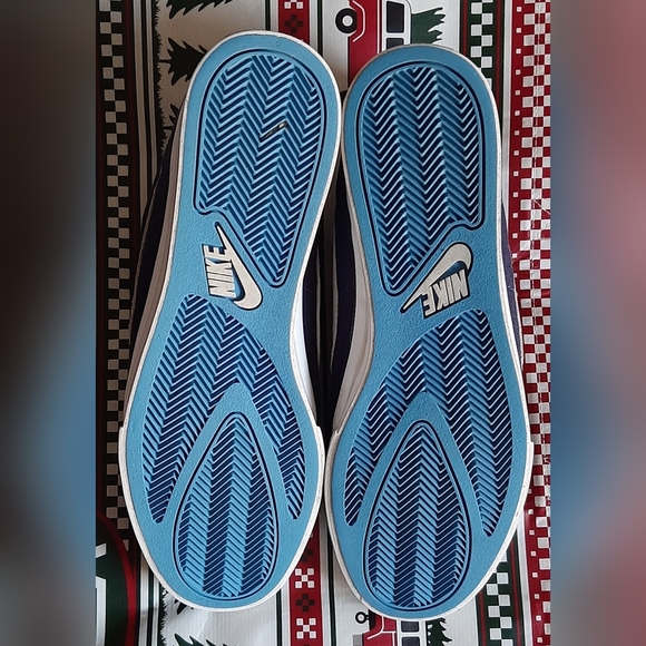 Nike Court Legacy Canvas Shoes - Picture 14 of 14